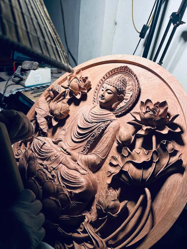 thợ gọt tranh thích ca