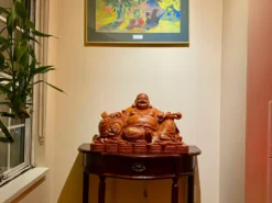 tượng di lặc ngồi - đặt trên kệ