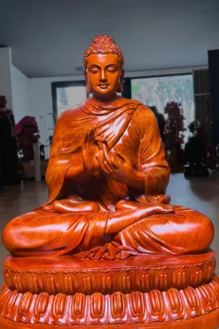 tượng thích ca chuyển pháp luân - góc dưới lên